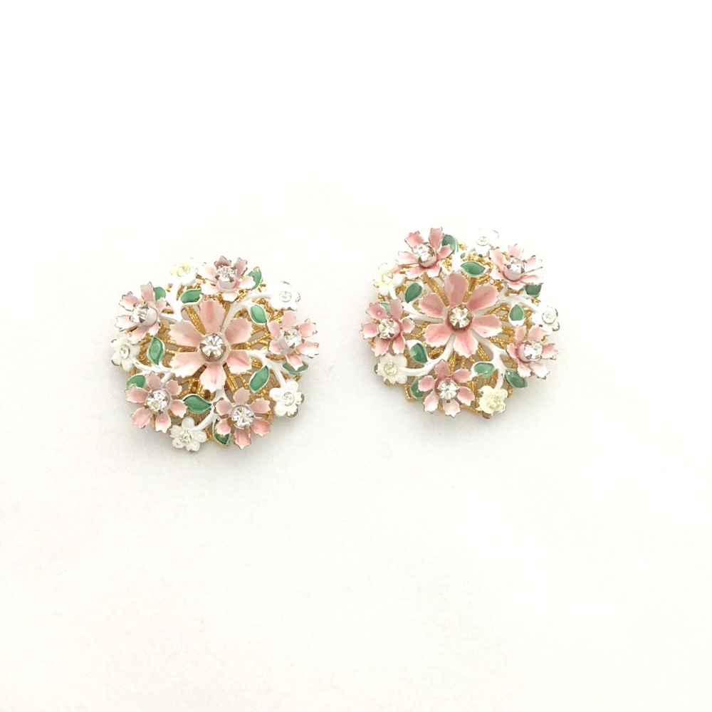Vintage Cluster Floral Clips